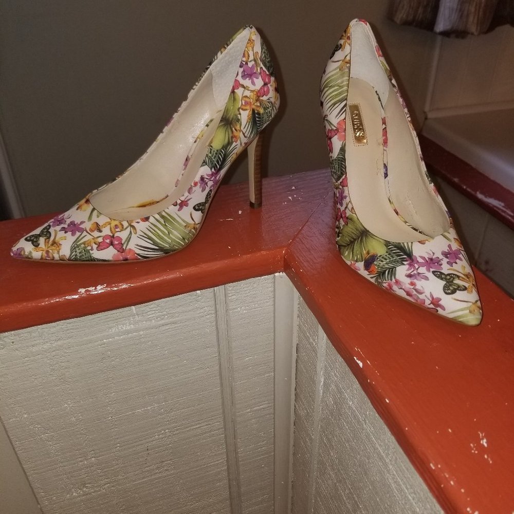 Guess floral heels